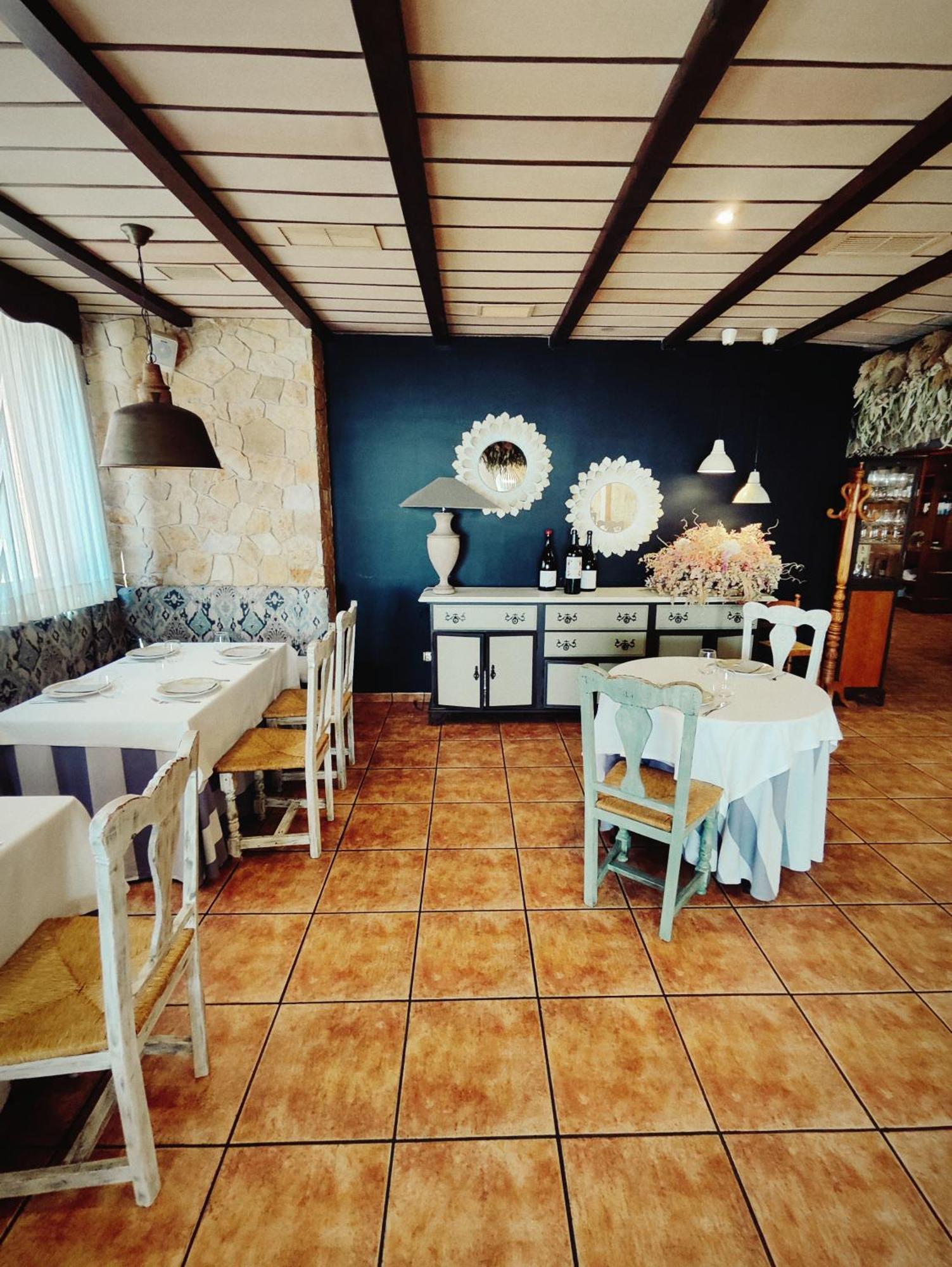 טוריינו Hostal La Posada מראה חיצוני תמונה