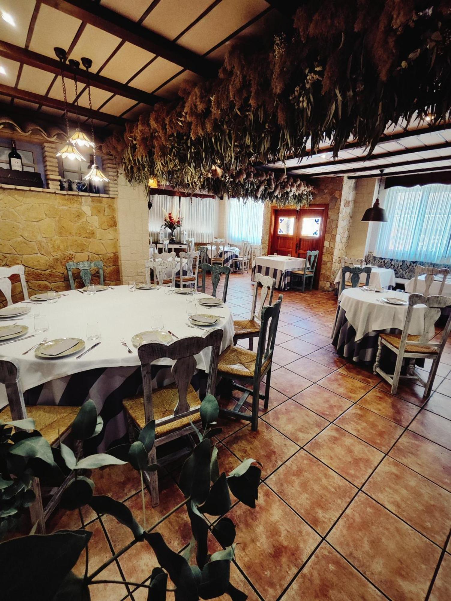 טוריינו Hostal La Posada מראה חיצוני תמונה