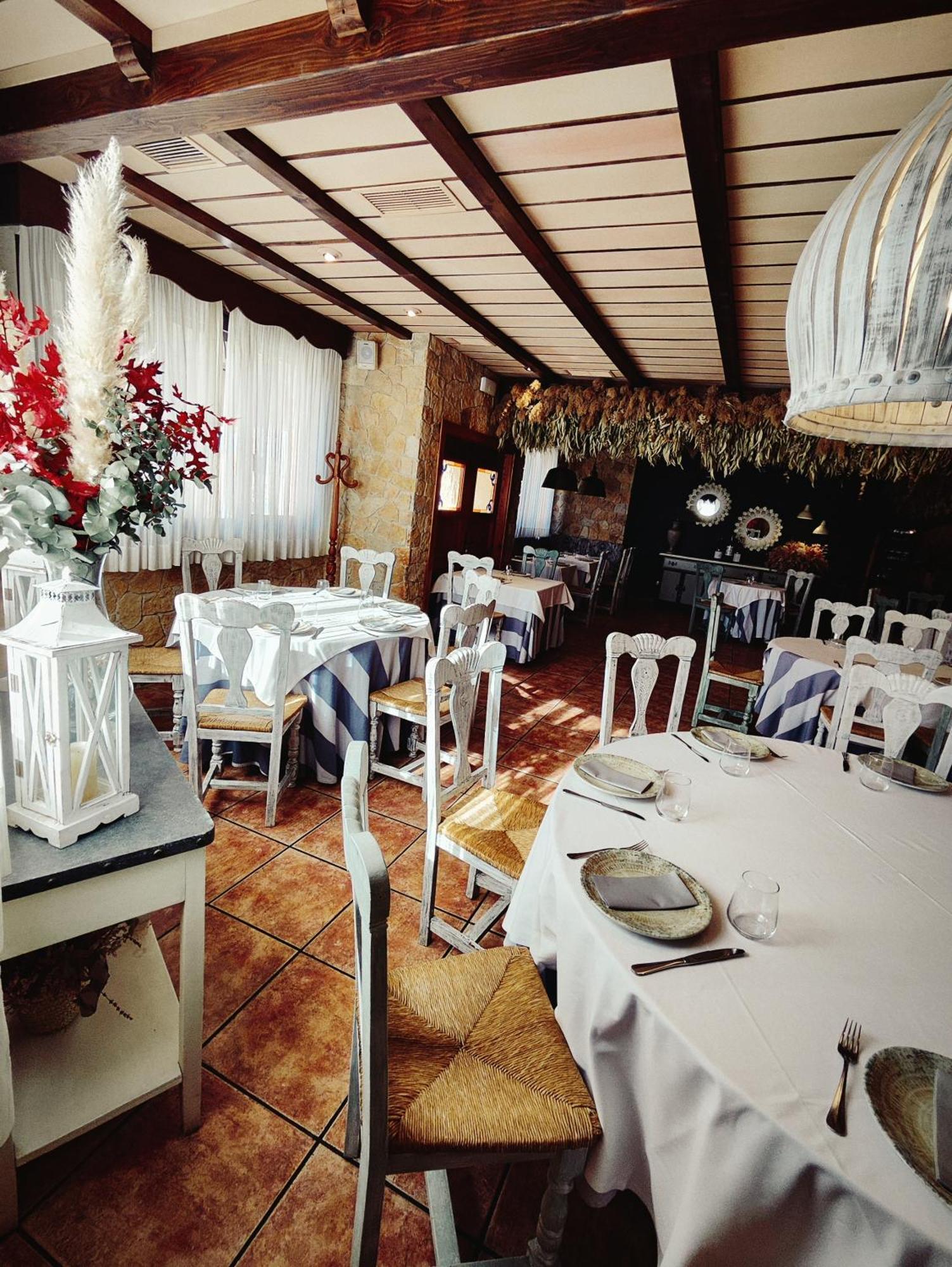 טוריינו Hostal La Posada מראה חיצוני תמונה