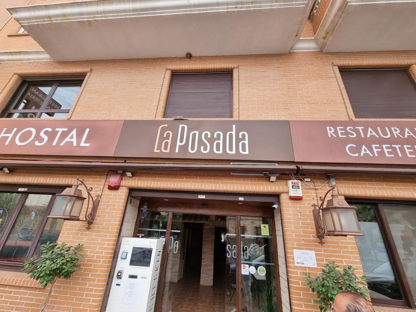 טוריינו Hostal La Posada מראה חיצוני תמונה