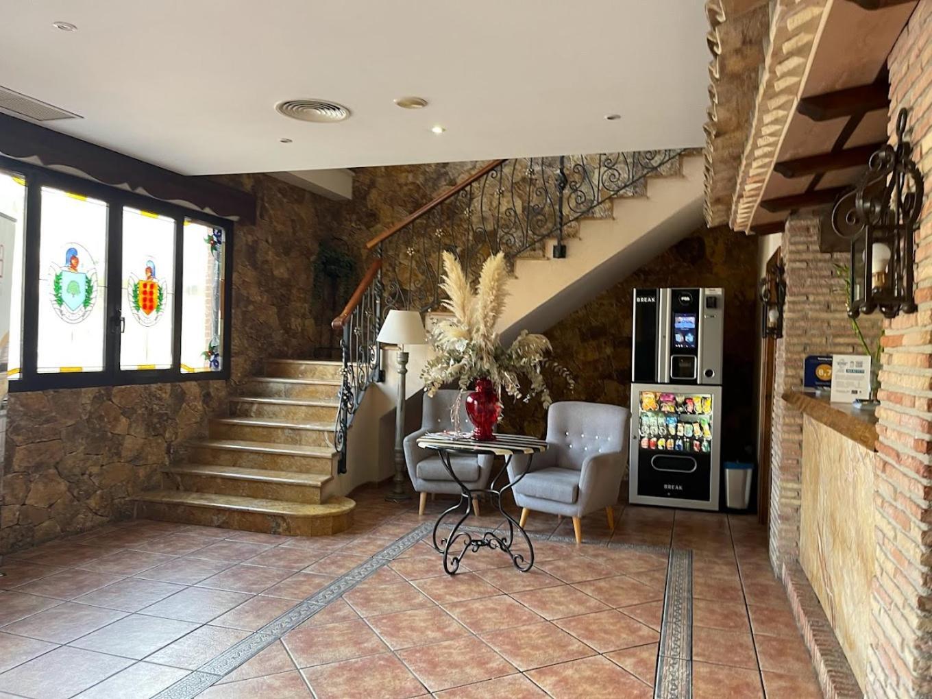 טוריינו Hostal La Posada מראה חיצוני תמונה